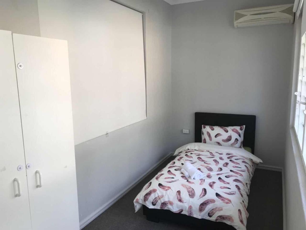 Maddington House Unit A Villa Perth Luaran gambar